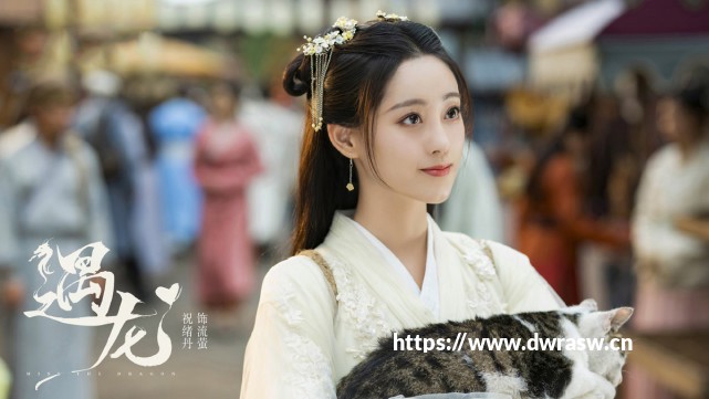 柏拉图《洞穴寓言》：我们每个人都活在自己的“洞穴”里